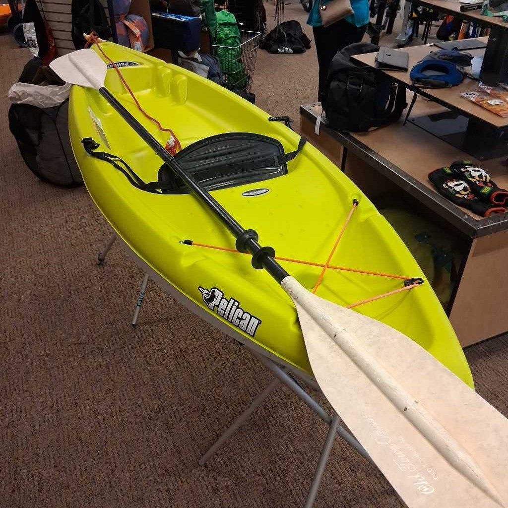 Rally 80 Sit on Top w/ paddle