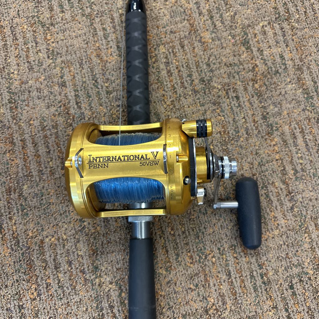 International V w/ rod