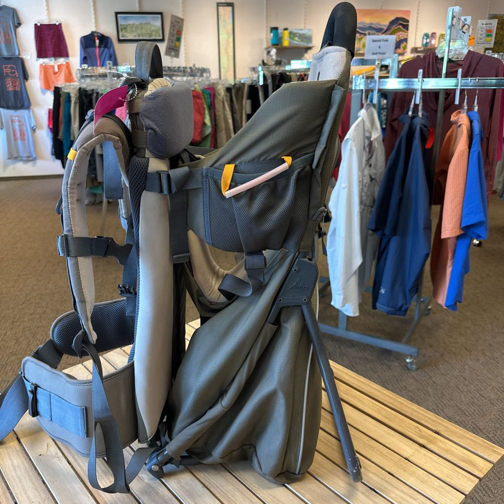 Jolly Comfort child carrier (<44lbs)