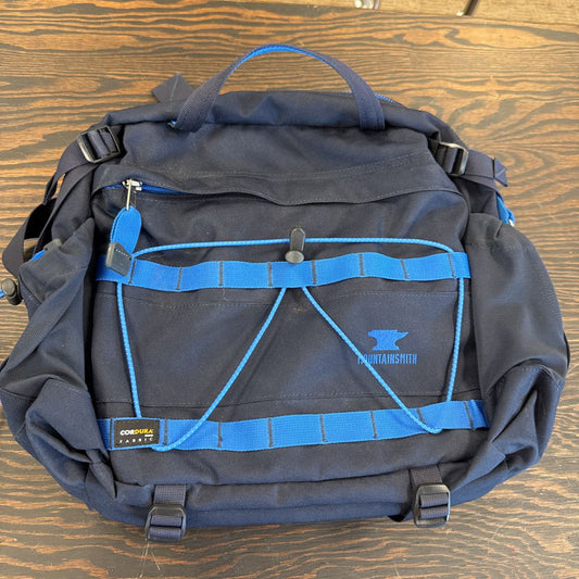 Messenger/crossbody bag