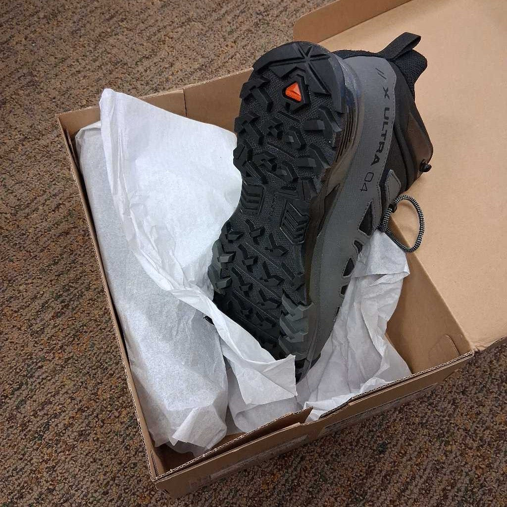 X Ultra 4 Mid GTX Gortex Hiking Boot