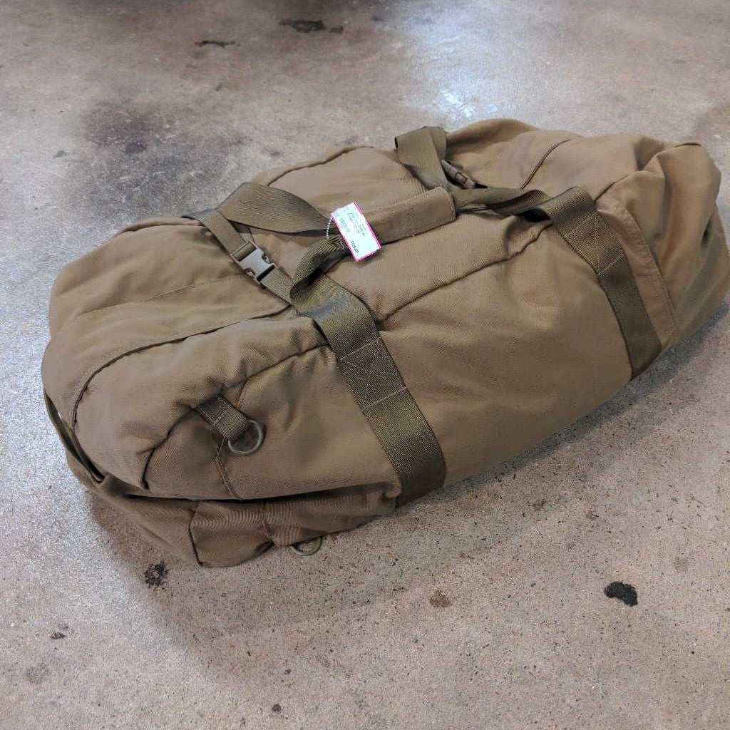 Duffle w/ backpack straps