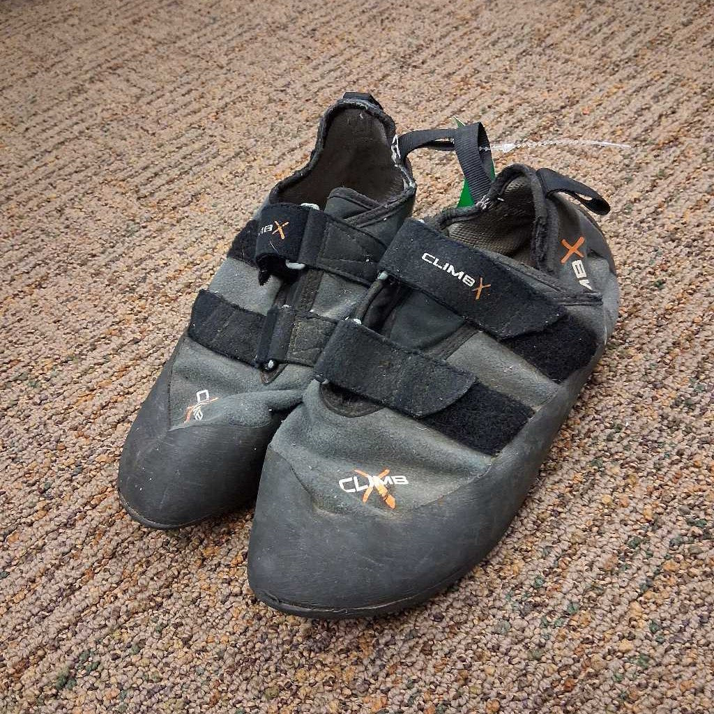 Climbing shoes
