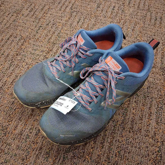 On Running Cloudstratus Women's Running Shoes