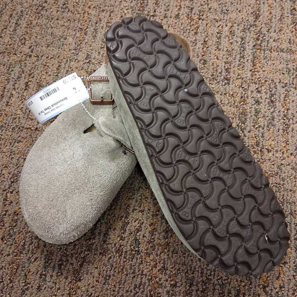 Clogs