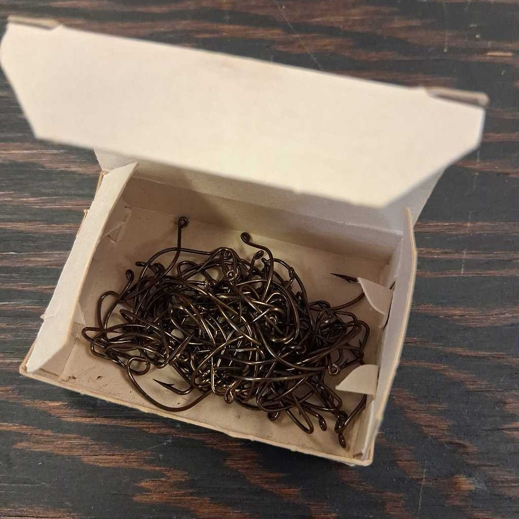 Wide Gap Hooks