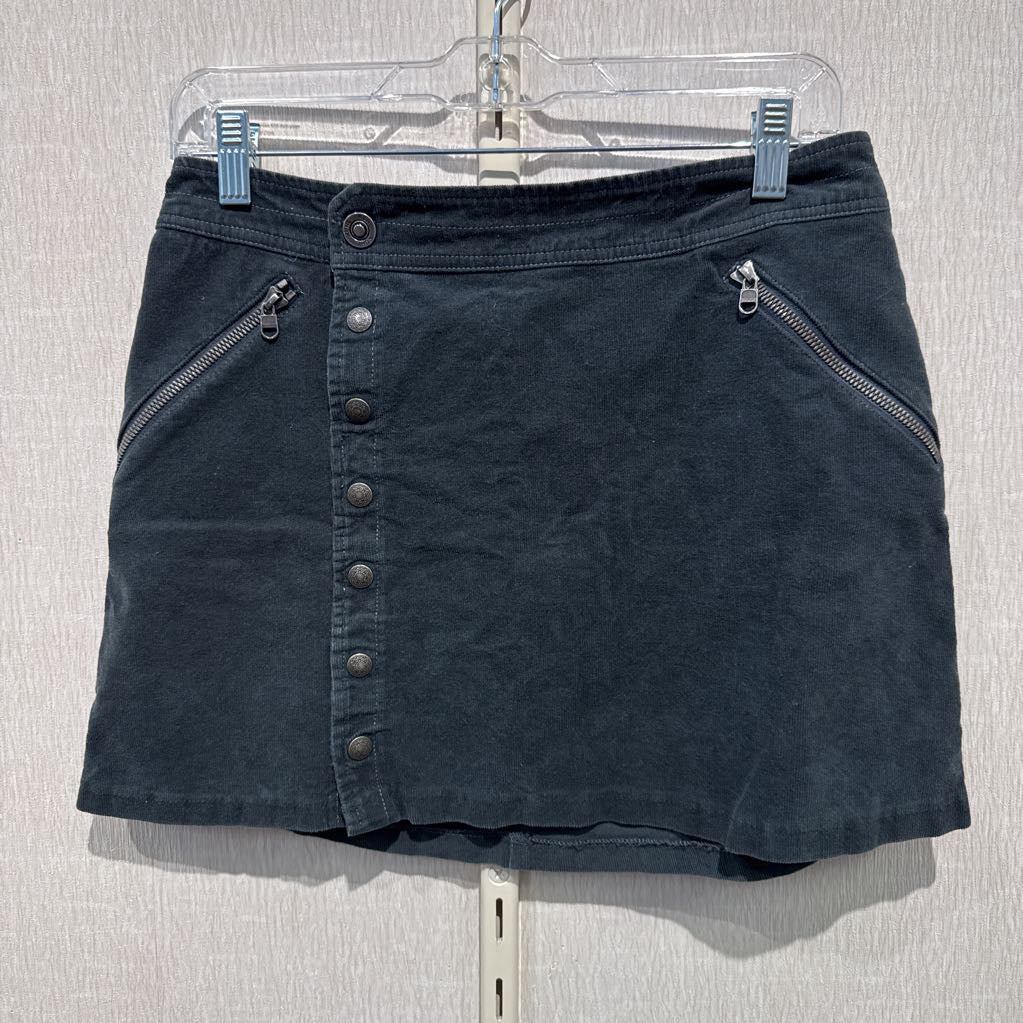 Streamline corduroy skirt