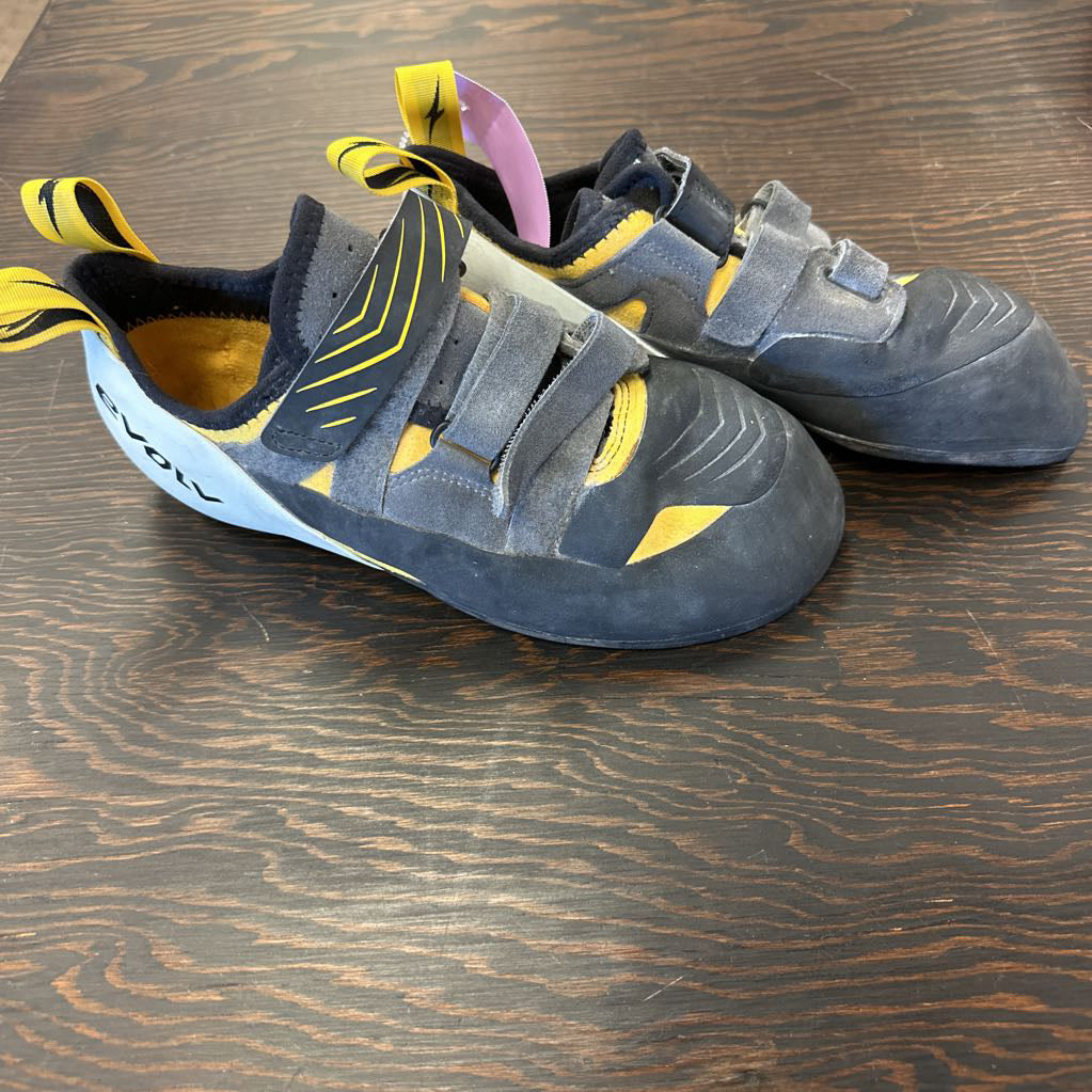 Shaman Climbing Shoe